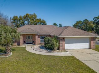 7786 Ramona Dr, Navarre, FL 32566