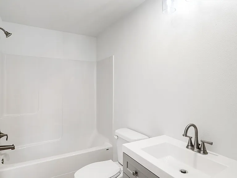 2703 Q Ave — Photo 7