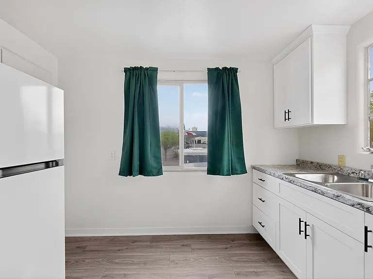 535 Washington St NE #1 — Photo 14