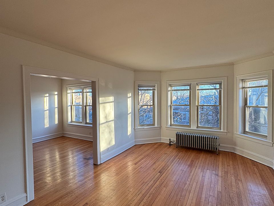 1st image of 1732 W North Shore Ave #3