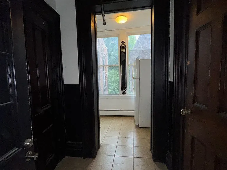 2156 5th Ave — Photo 7