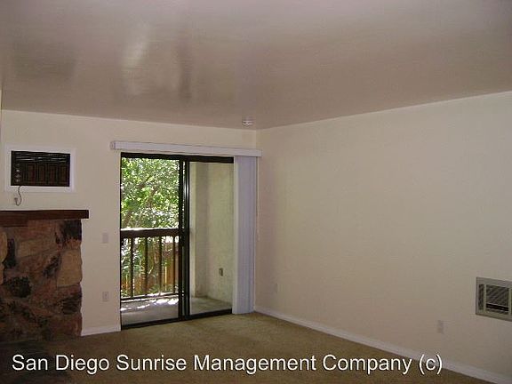 4th image of 1013 S Sunshine Ave Unit J