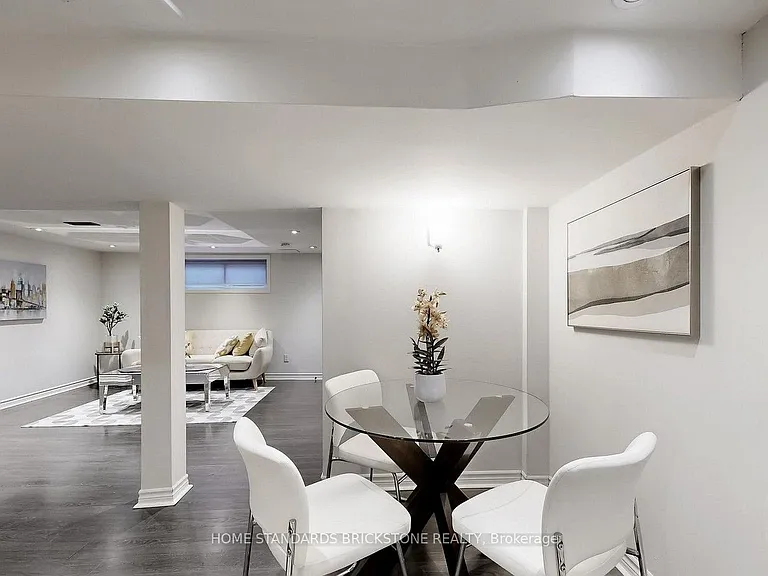 Janette St — Photo 10