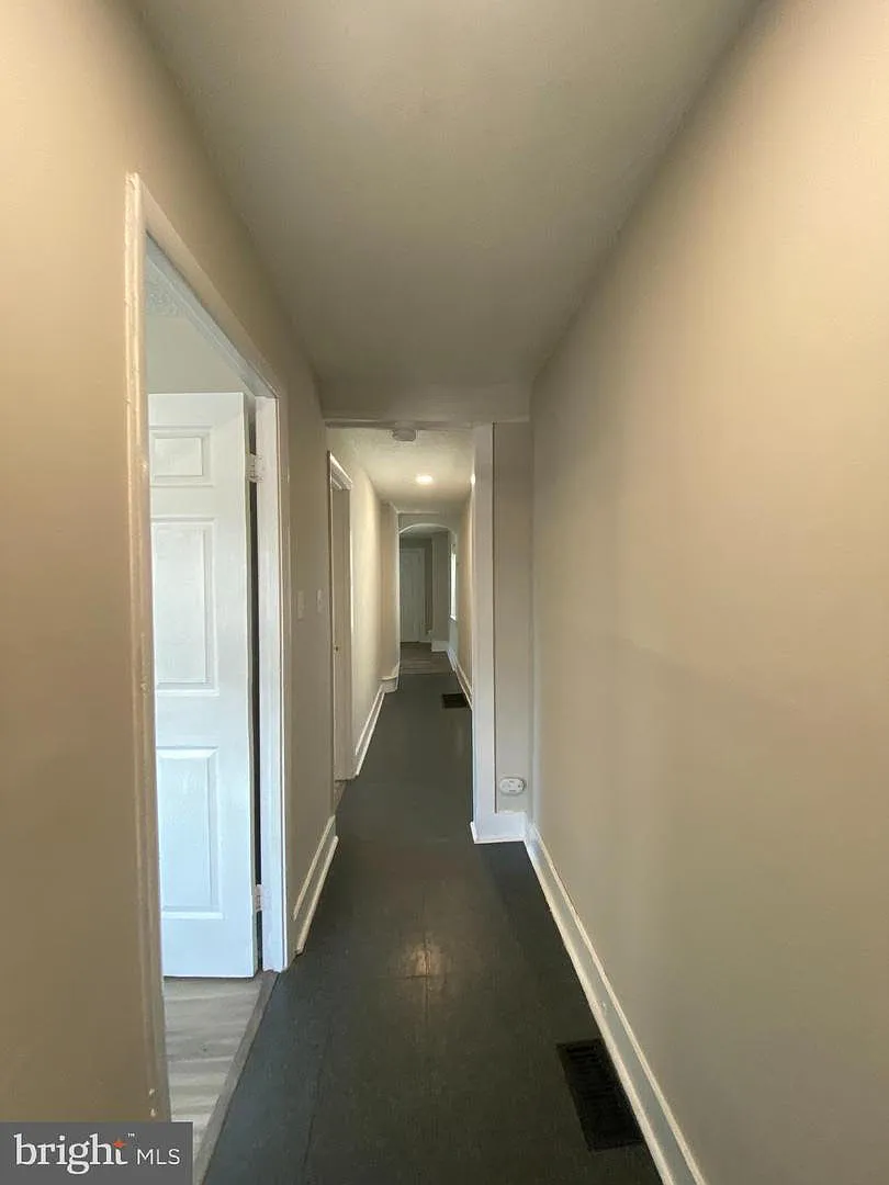 Building Photo - 535 E Lafayette St #1