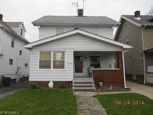3488 W 127th St photo 1