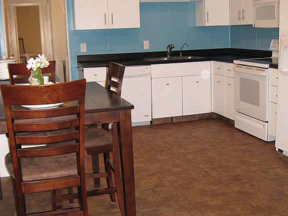 2nd image of 215 Lagerville Dr
