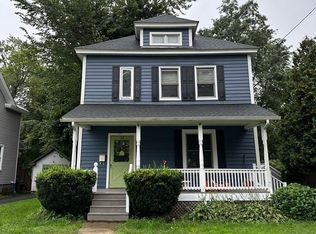 12 Cedar St, Greenfield, MA 01301