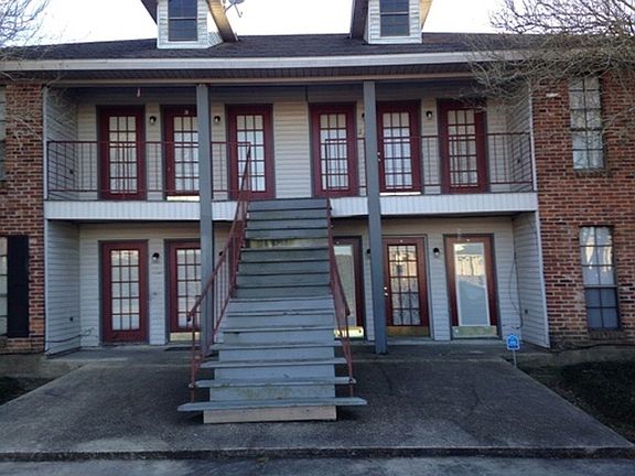 2nd image of 204 Loire Ave #C