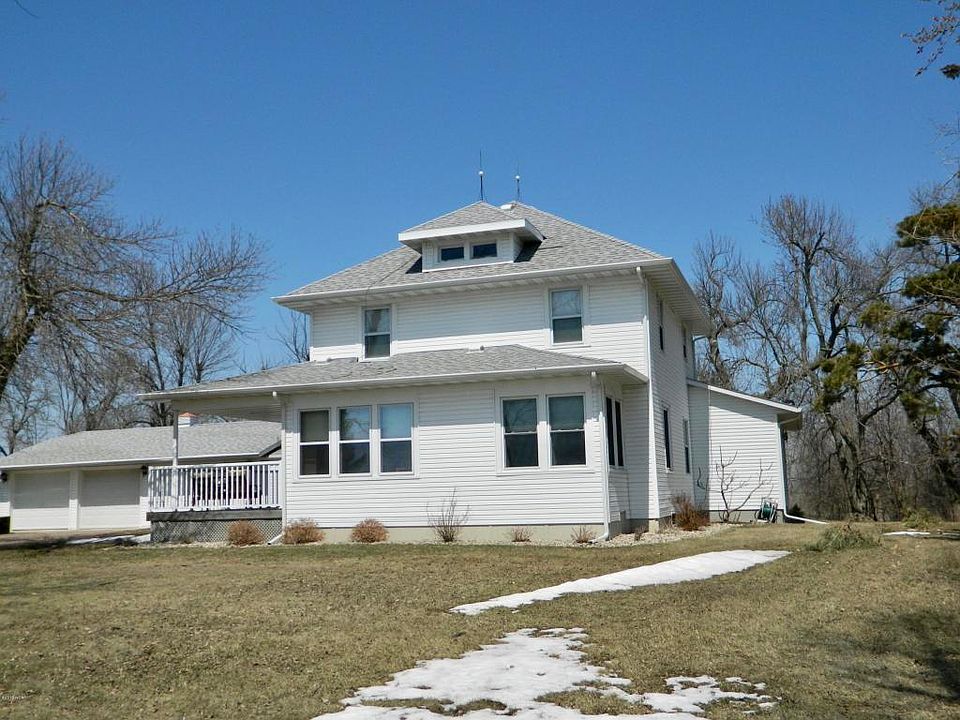 1st image of 23393 Oliver Ave