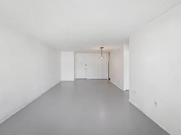 90 Gold Street image 3 of 12