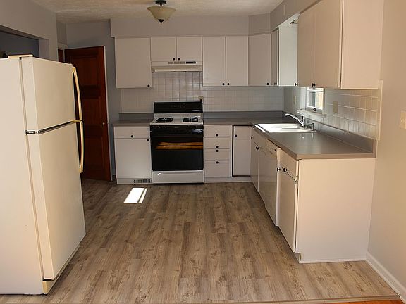 4th image of 1807 Parkview Ave