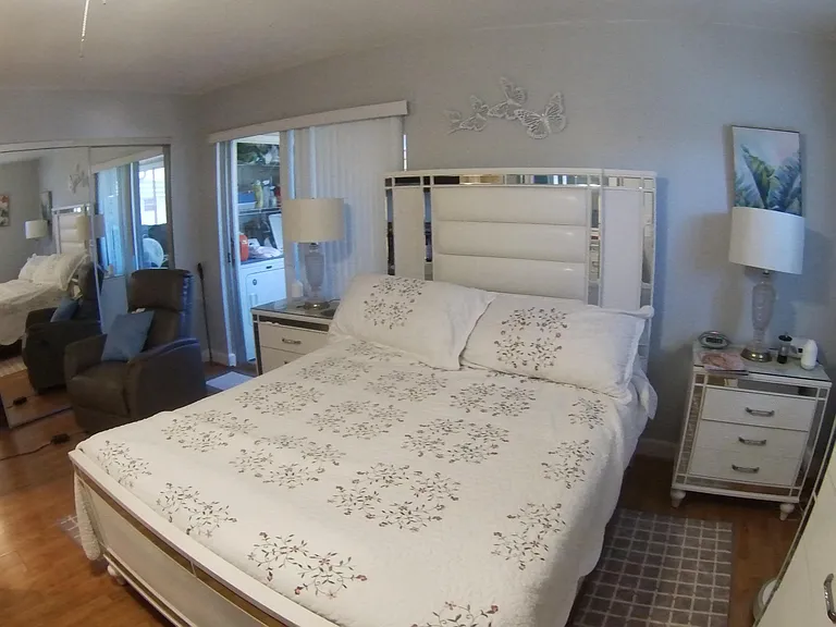 275 Monaco Way #F — Photo 20