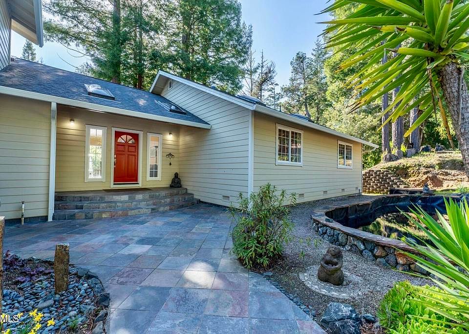 1st image of 18940 Timber Pointe Dr