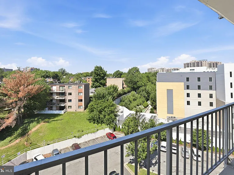 4520 King St #804 — Photo 22