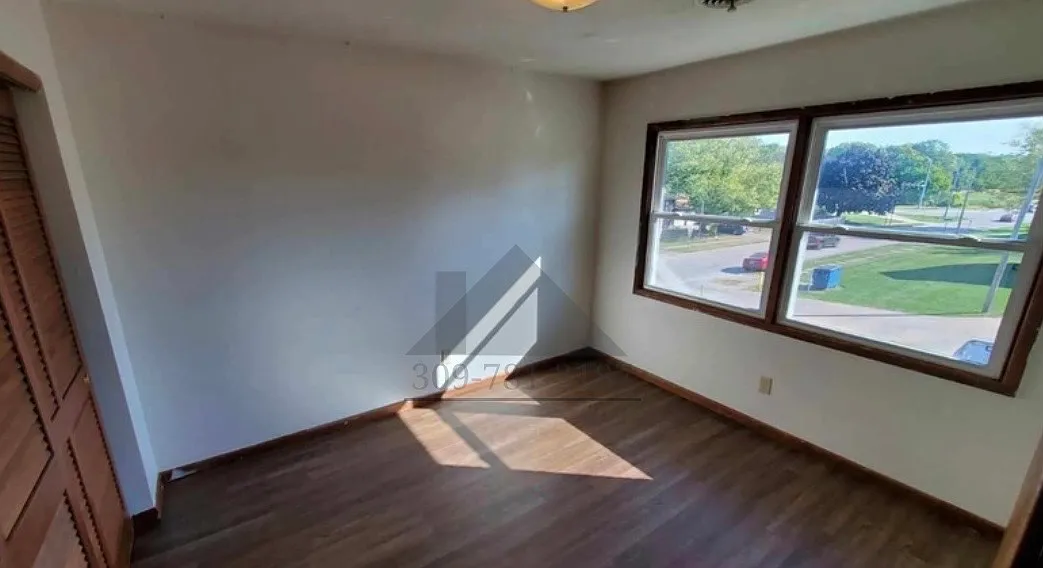 2 bed, 800 sqft, $825 — Photo 3
