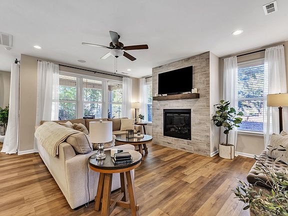 3rd image of 24 Carbone Ln