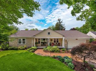 18979 Story Rd, Rocky River, OH 44116