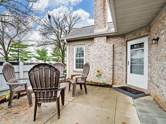 5th image of 364 Villa Oaks Ln