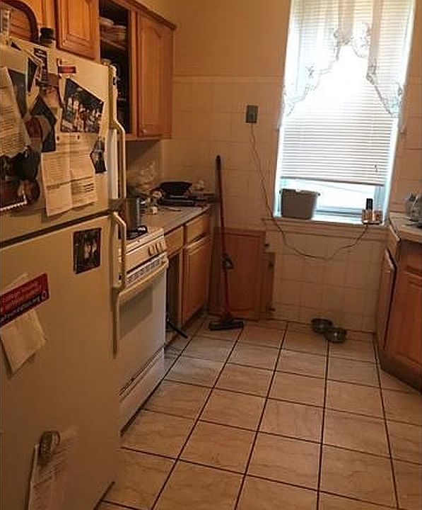 2nd image of 1537 Kennelworth Pl