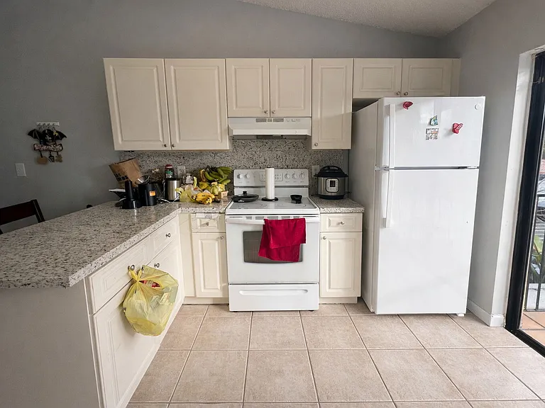 2871 W 76th St #201 — Photo 5