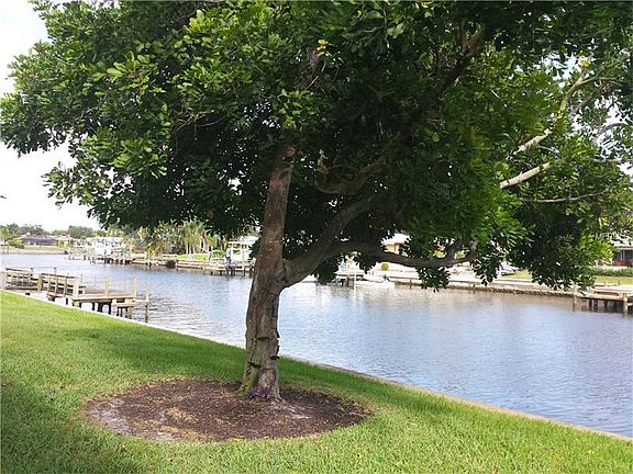 4th image of 6747 Cape Hatteras Way NE APT 2