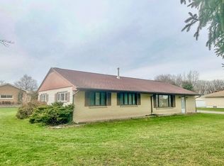 102 S Scotland Ln, New Castle, PA 16101
