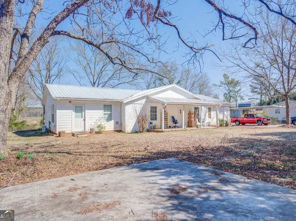 368 Cannon Dr, Social Circle, GA 30025