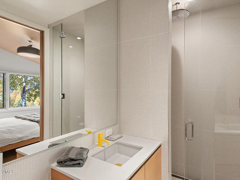 800 S Monarch St #9 — Photo 21