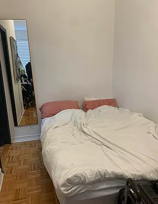 Rented by M.Grossman R.E. Management | media 11