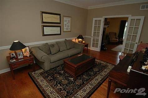 3rd image of 1428 Glenview Dr