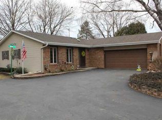 2103 Hancock Ln, Janesville, WI 53545