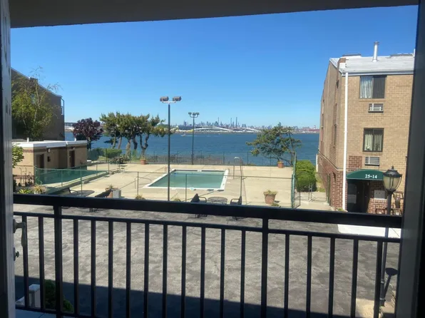 25-28 120th St Floor 2, Flushing, NY 11354