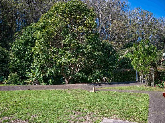 4th image of 2475 Kaupakalua Rd