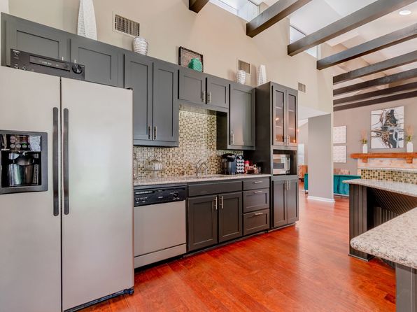 2000 Park Place Blvd #101