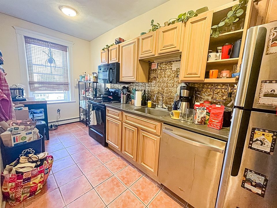 1st image of 12 Ransom Rd APT 6