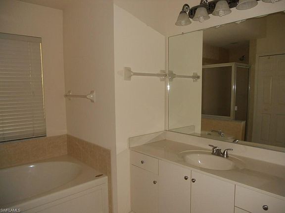 5th image of 17280 Plantation Dr