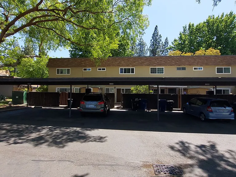 8883 Salmon Falls Dr #E — Photo 17