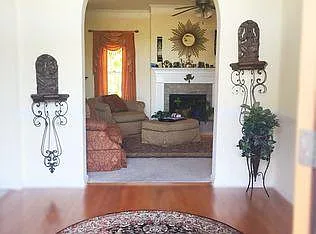 10445 Juneau Way — Photo 12