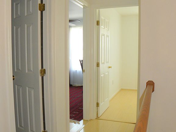 Hallway to bedrooms