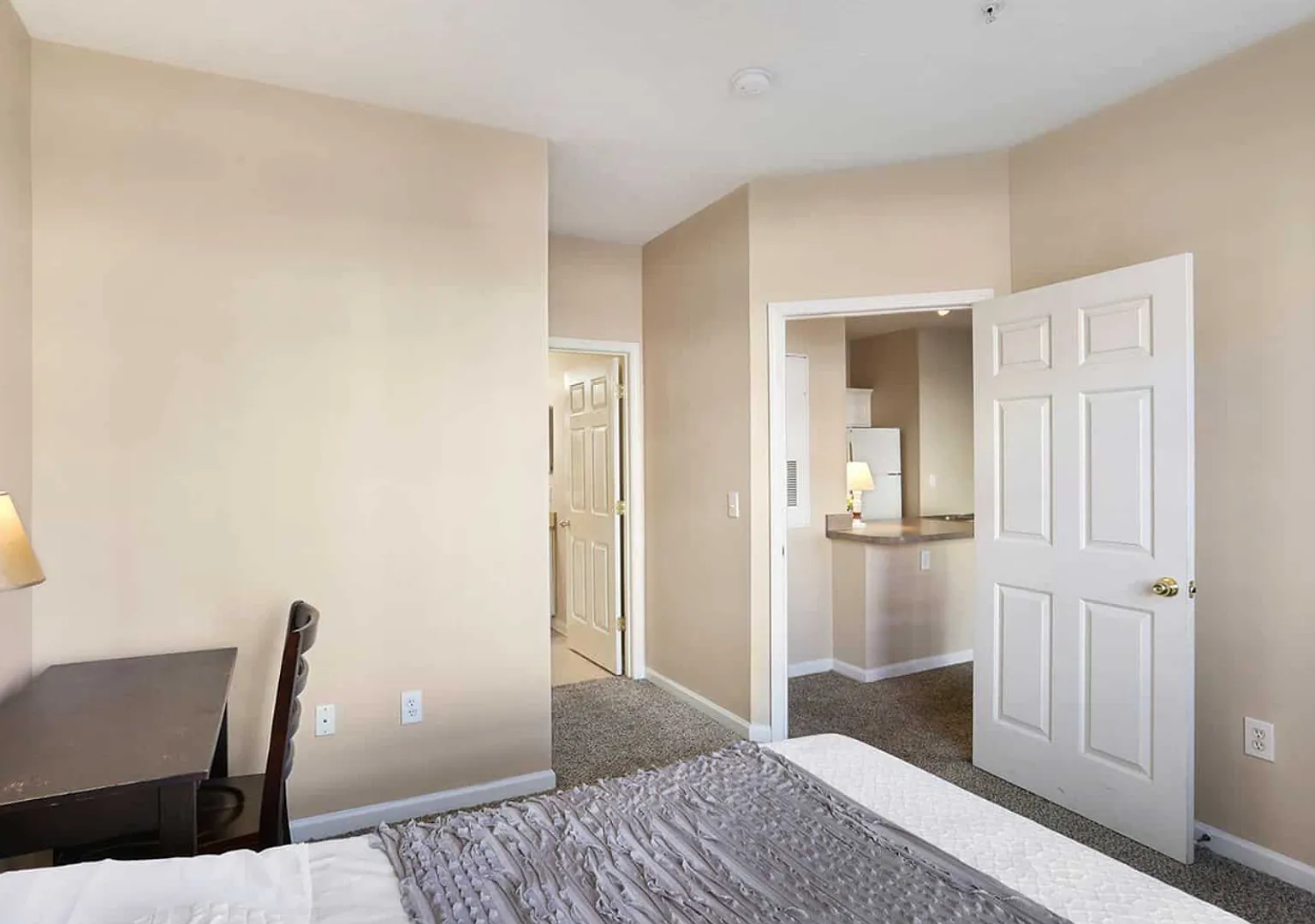 1905 N Lincoln Ave. — Photo 3