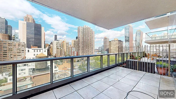 Rented by Bond New York | media 1