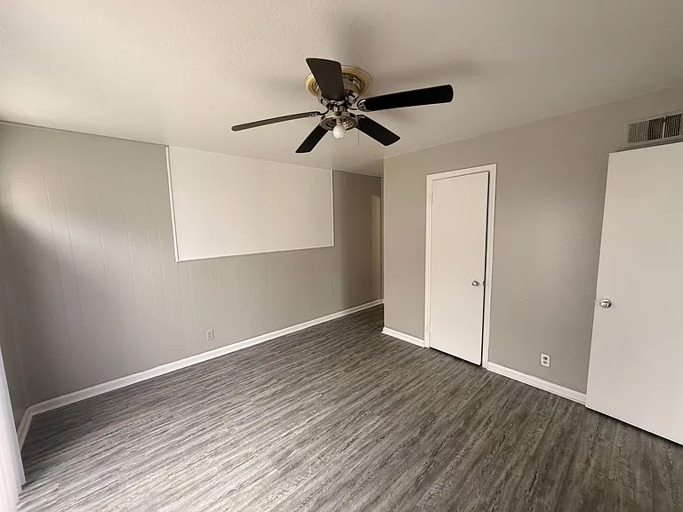 1708 Jennifer Rd #D7 — Photo 22