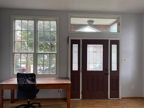 2nd image of 1320 West28th St