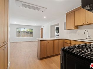 4442 Kingswell Ave #2, Los Angeles, CA 90027