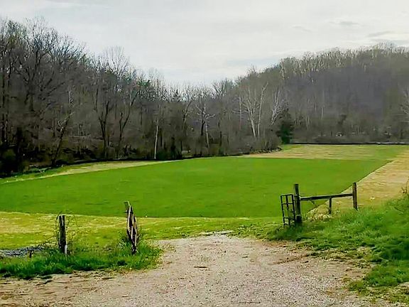 3rd image of 7613 Dogwood Rd