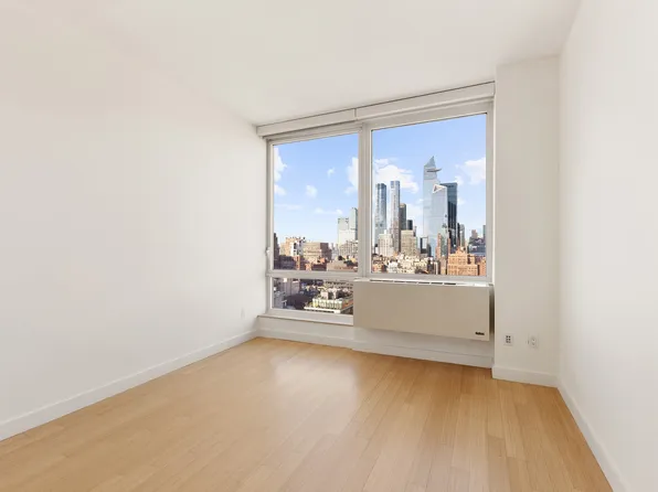 450 West 17th Street 2408 image 18 of 18