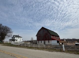 1801 Lee Center Rd, Amboy, IL 61310