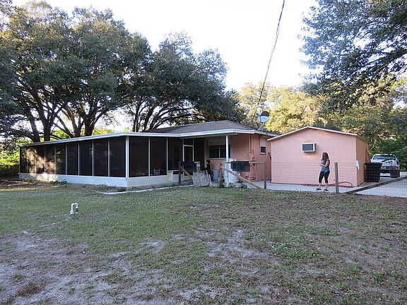 3rd image of 2702 E 19th St