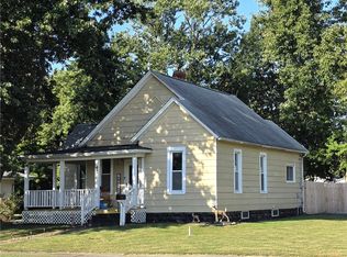 421 N Market St, Sullivan, IL 61951