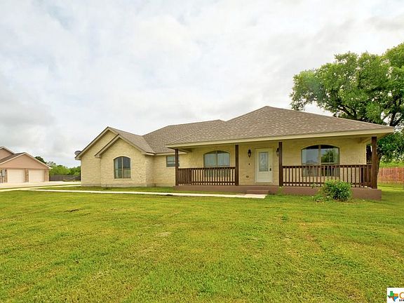 2nd image of 127 Creekwood Dr